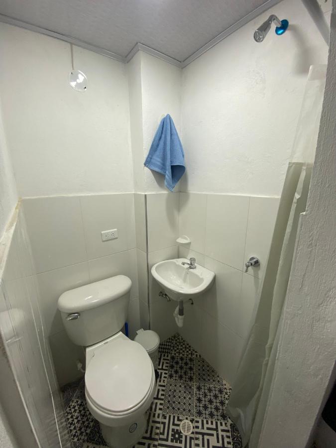 Apartaestudio Pequeno Privado Cerca Al Aeropuerto Bogota Luaran gambar